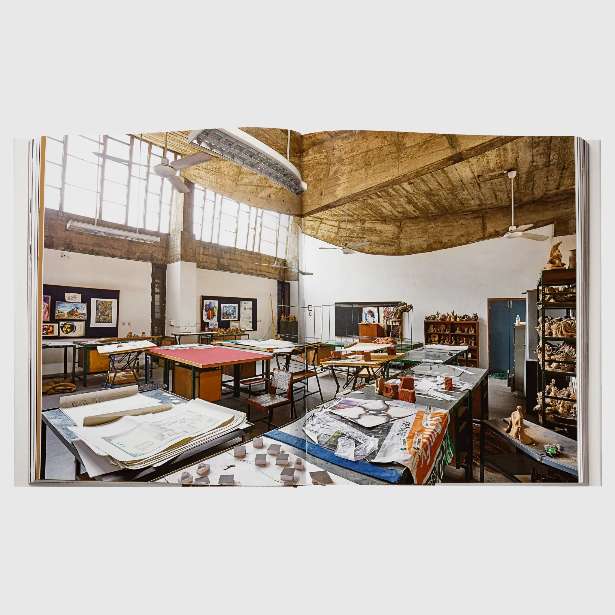 CATALOGUE RAISONNÉ DU MOBILIER: JEANNERET CHANDIGARH