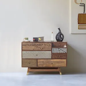 Commode multi-matriaux peau de vache bois sculpt | Manguier Terranova