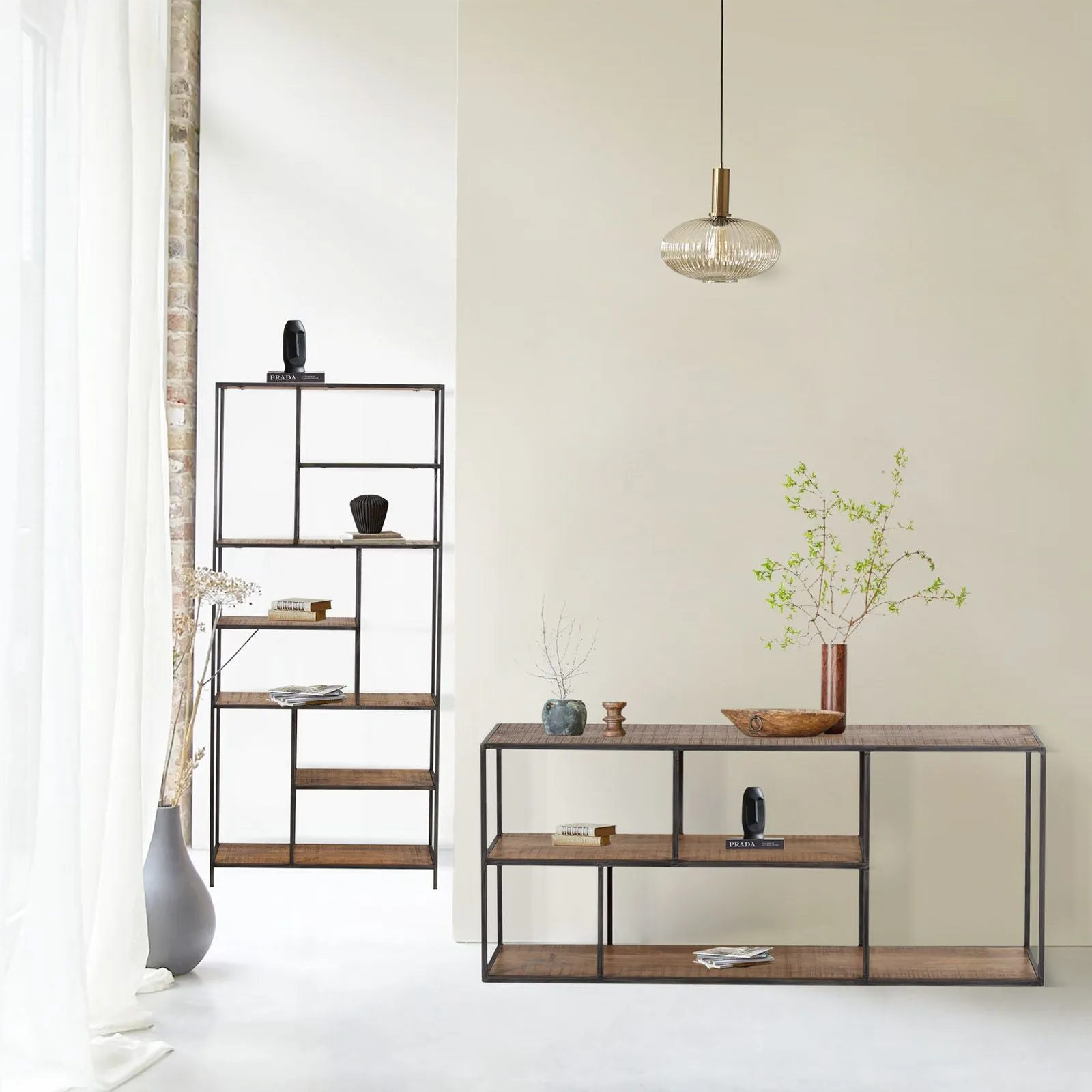 Etagre basse en bois et mtal | Mango Stockholm