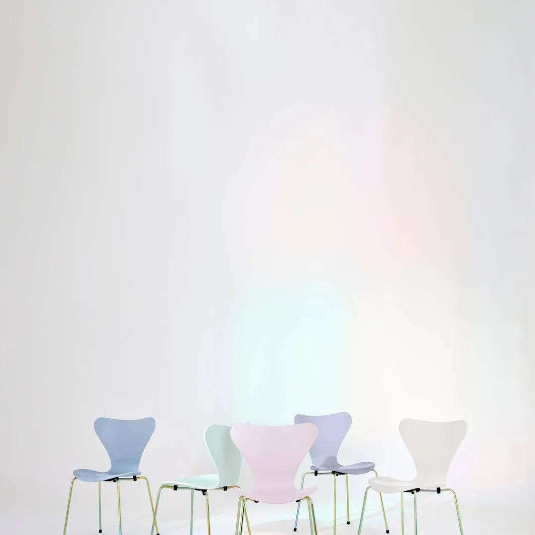 Fritz Hansen Series 7 Chair, Anniversary Edition 7:14 Am, Green
