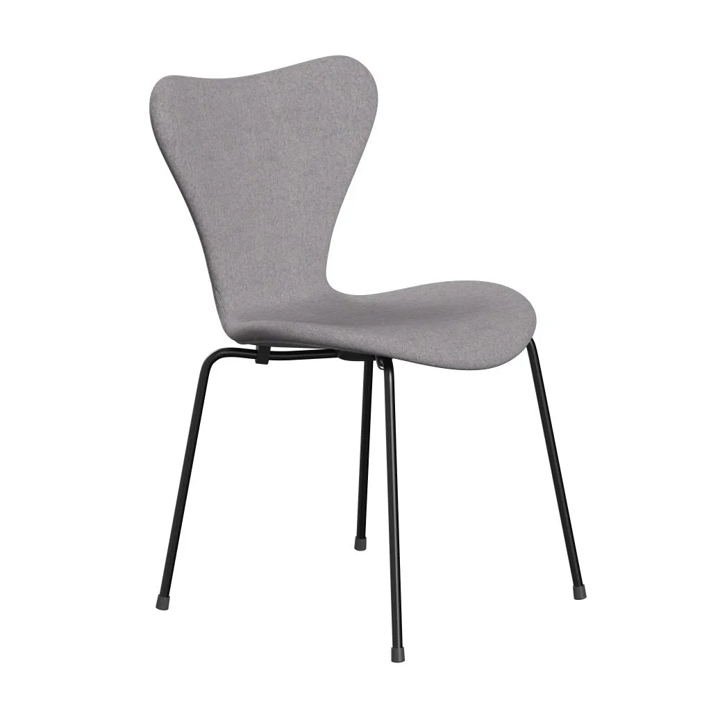 Fritz Hansen Series 7™ Chair Full Upholstery, Black/Divina Md Cool Light Grey