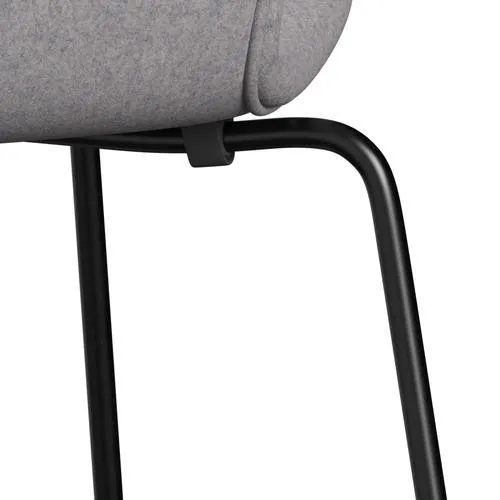 Fritz Hansen Series 7™ Chair Full Upholstery, Black/Divina Md Cool Light Grey