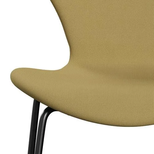 Fritz Hansen Series 7™ Chair Full Upholstery, Black/Fame Beige (F62068)