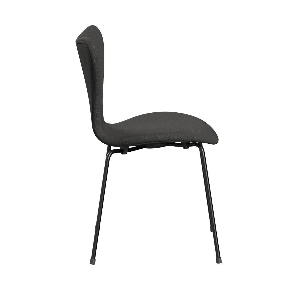 Fritz Hansen Series 7™ Chair Full Upholstery, Black/Fame Dark Grey