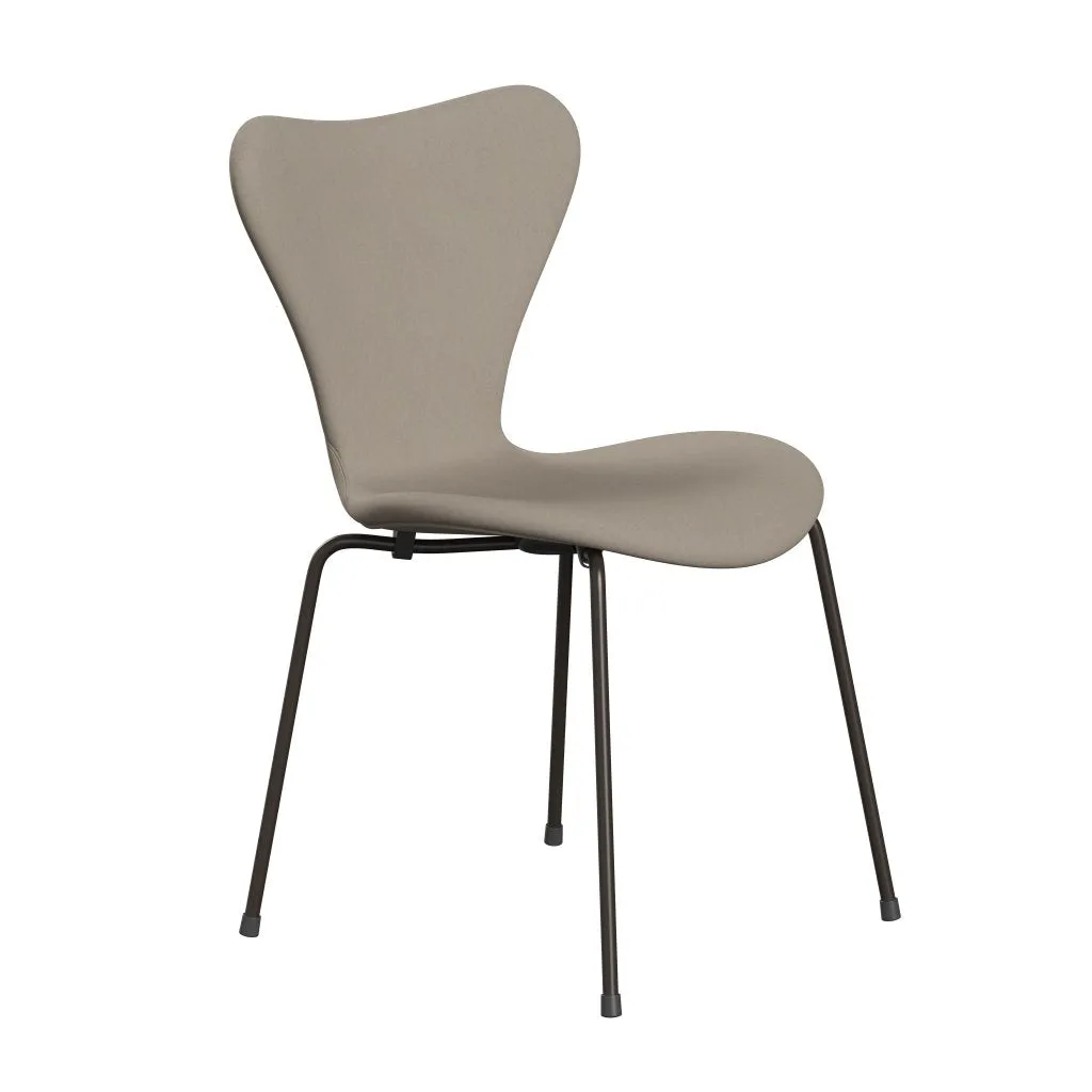 Fritz Hansen Series 7™ Chair Full Upholstery, Brown Bronze/Comfort White Grey