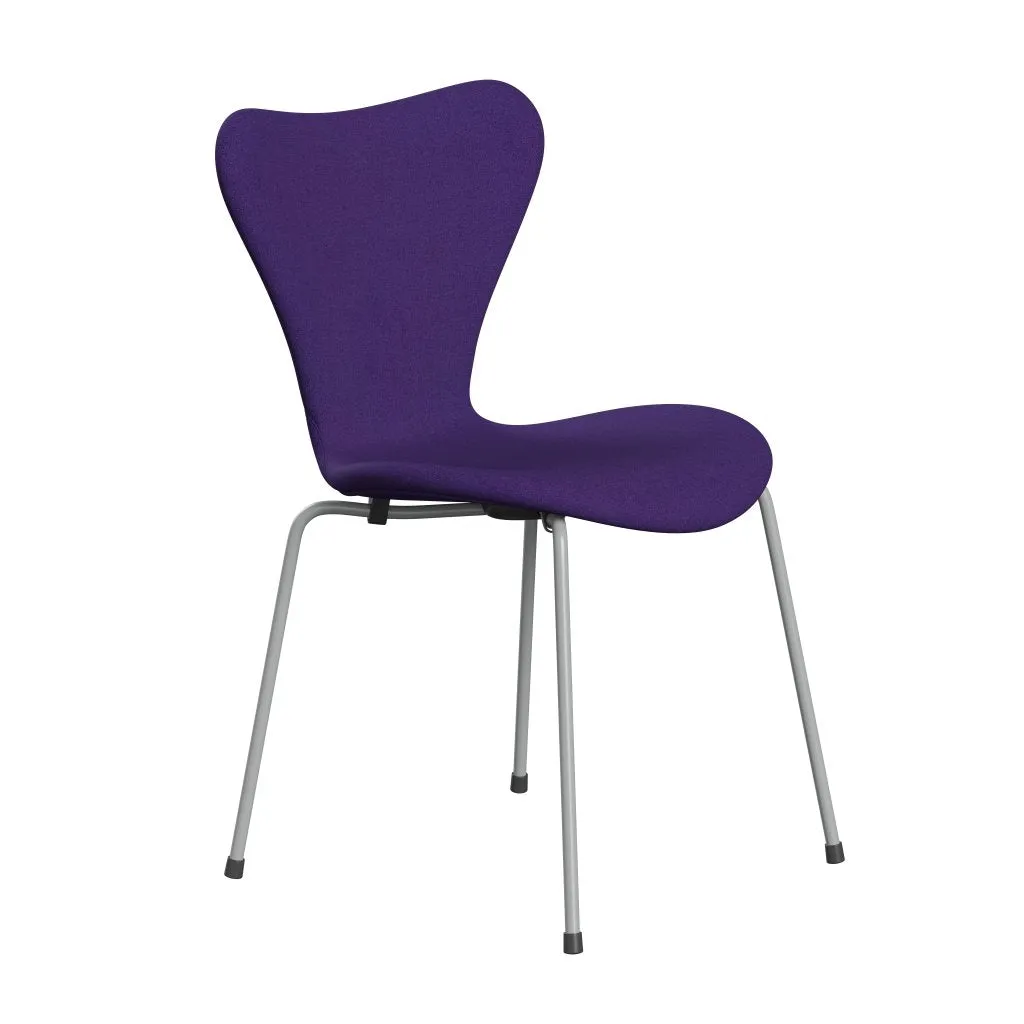 Fritz Hansen Series 7™ Chair Full Upholstery, Nine Grey/Tonus Violet