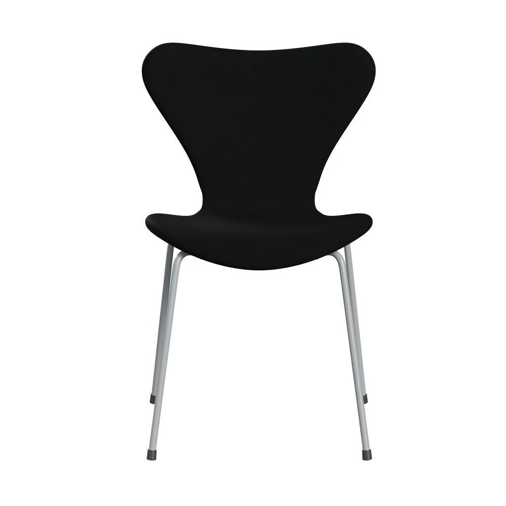 Fritz Hansen Series 7™ Chair Full Upholstery, Silver Grey/Comfort Black (C60009)