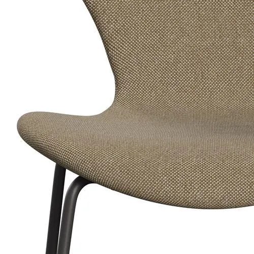 Fritz Hansen Series 7™ Chair Full Upholstery, Warm Graphite/Hallingdal Sand Dark