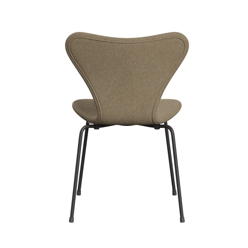 Fritz Hansen Series 7™ Chair Full Upholstery, Warm Graphite/Hallingdal Sand Dark