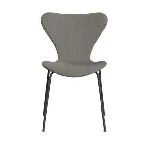 Fritz Hansen Series 7™ Chair Full Upholstery, Warm Graphite/Re Wool Grey White/Plain