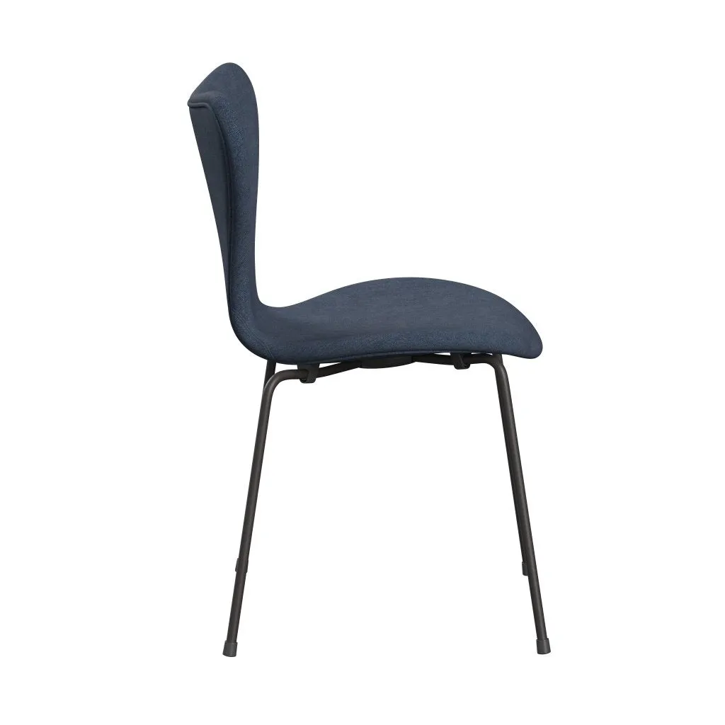 Fritz Hansen Series 7™ Chair Full Upholstery, Warm Graphite/Remix Dark Blue (Rem836)