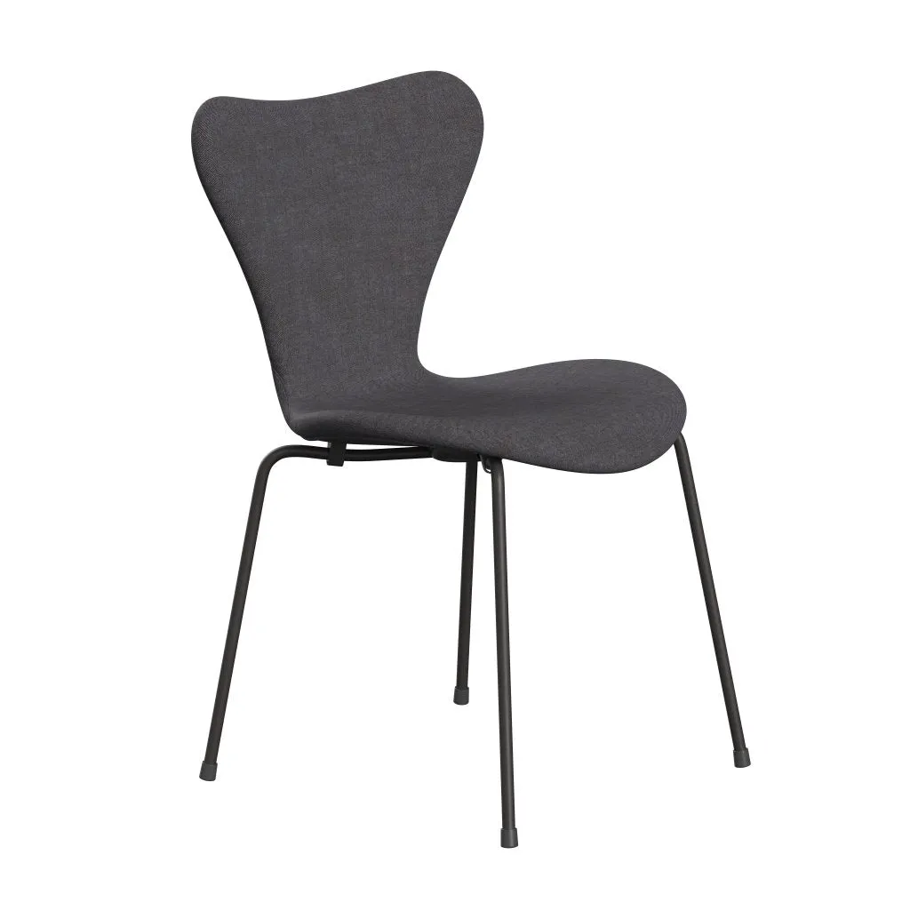 Fritz Hansen Series 7™ Chair Full Upholstery, Warm Graphite/Remix Dark Grey (Rem266)