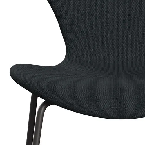 Fritz Hansen Series 7™ Chair Full Upholstery, Warm Graphite/Steelcut Trio Black