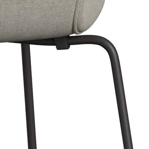 Fritz Hansen Series 7™ Chair Full Upholstery, Warm Graphite/Sunniva 2 Beige