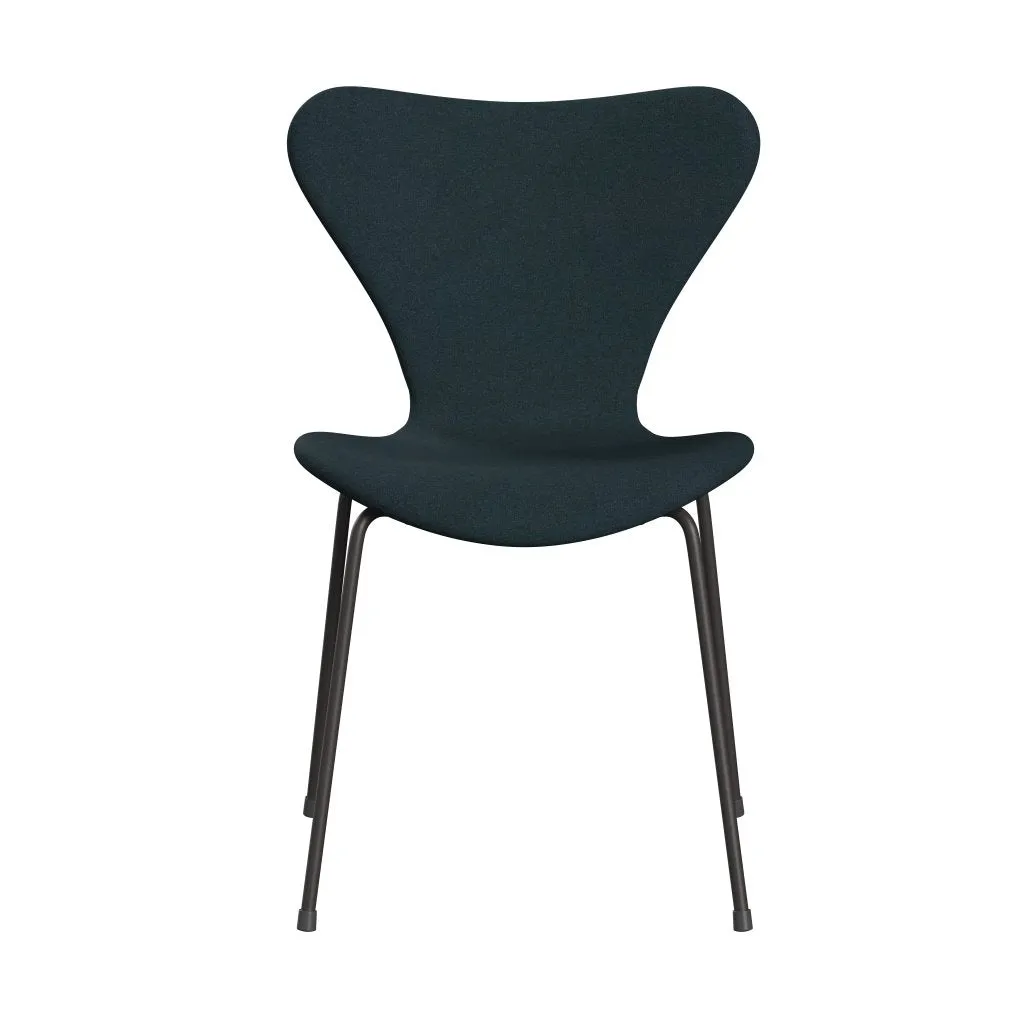 Fritz Hansen Series 7™ Chair Full Upholstery, Warm Graphite/Tonus Dark Green