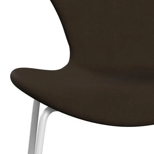 Fritz Hansen Series 7™ Chair Full Upholstery, White/Comfort Beige/Sand