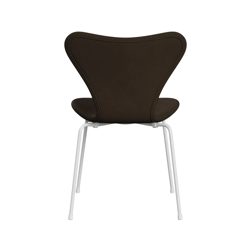 Fritz Hansen Series 7™ Chair Full Upholstery, White/Comfort Beige/Sand