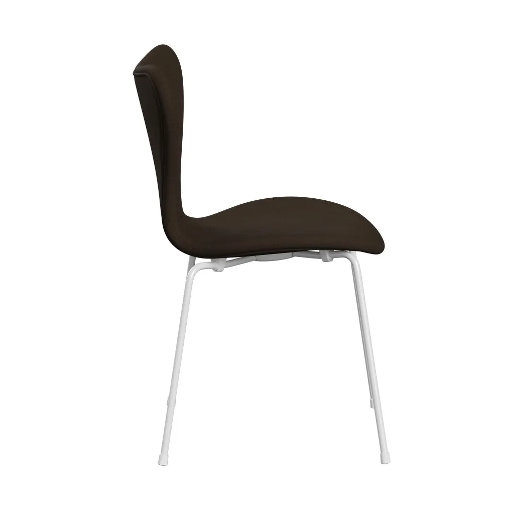 Fritz Hansen Series 7™ Chair Full Upholstery, White/Comfort Beige/Sand