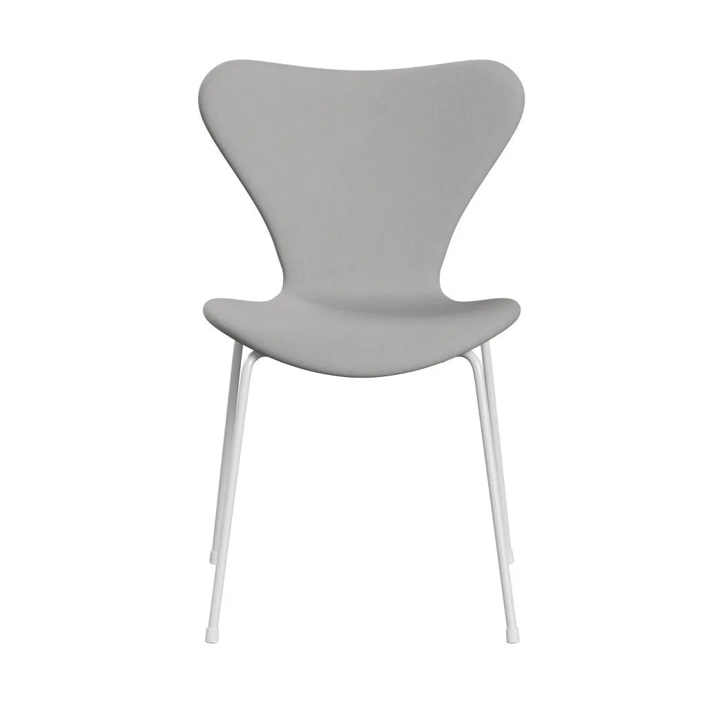 Fritz Hansen Series 7™ Chair Full Upholstery, White/Comfort White/Grey