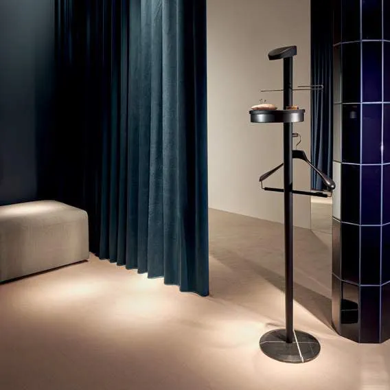 Galan Valet Stand