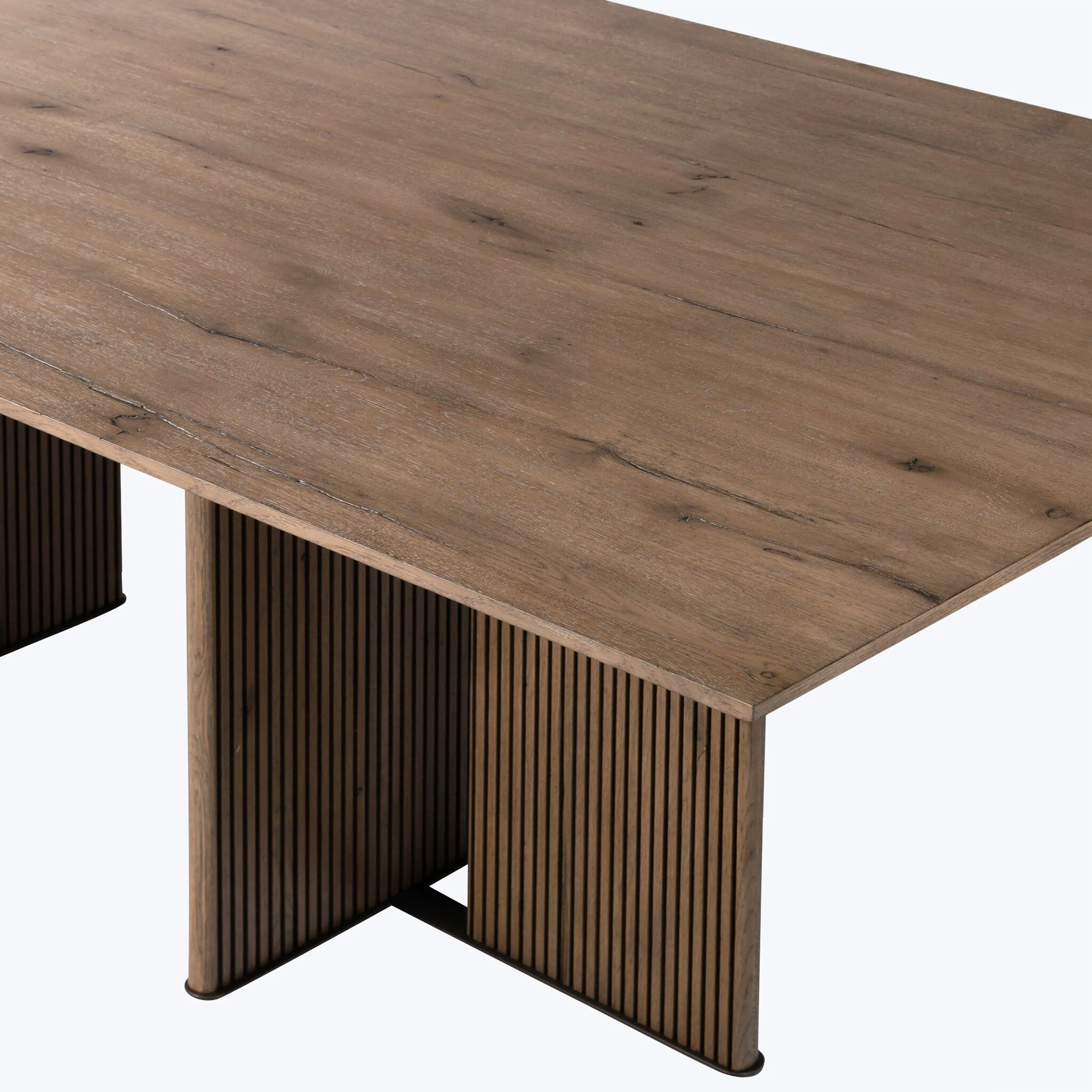 Leo Dining Table