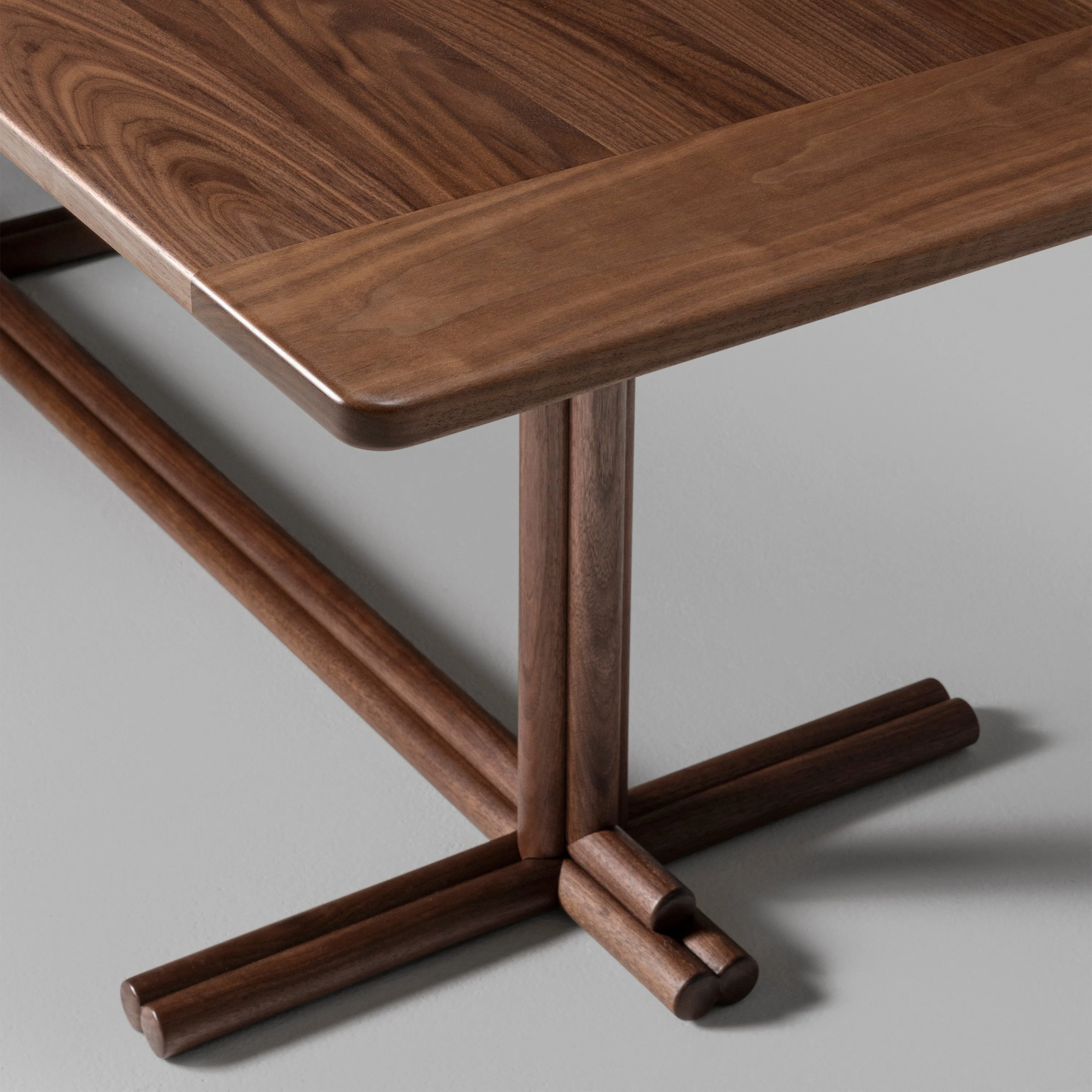 Lexington Dining Table