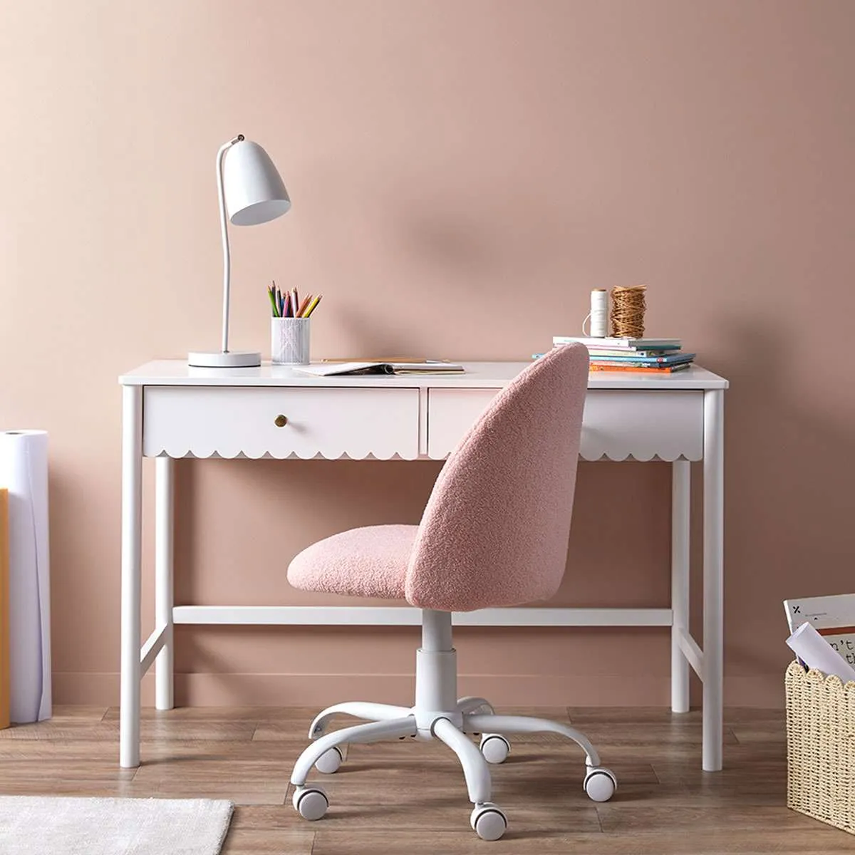 Maisie   Nolan Pink Furniture Set Mocka