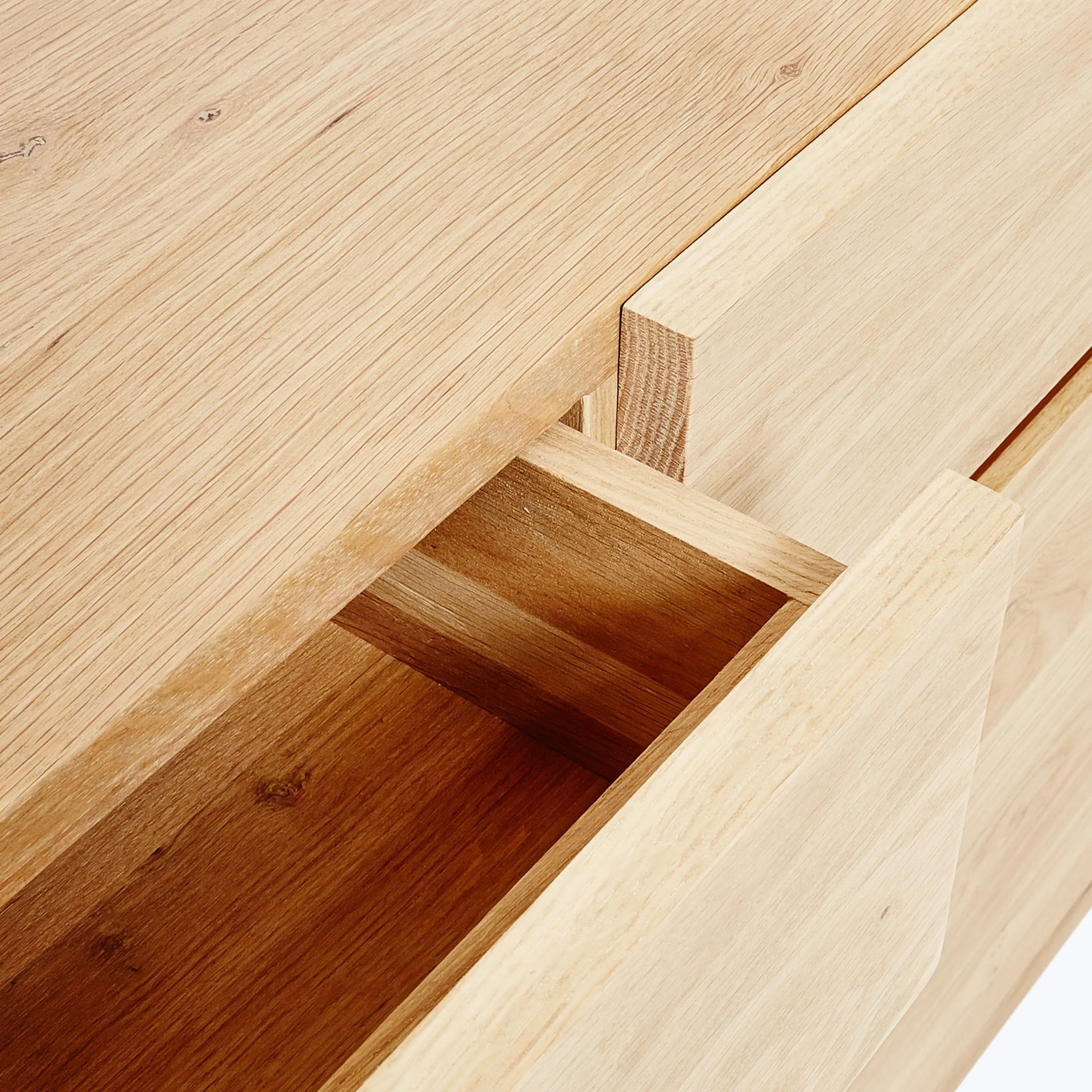 Oak Ligna 3-Door Sideboard