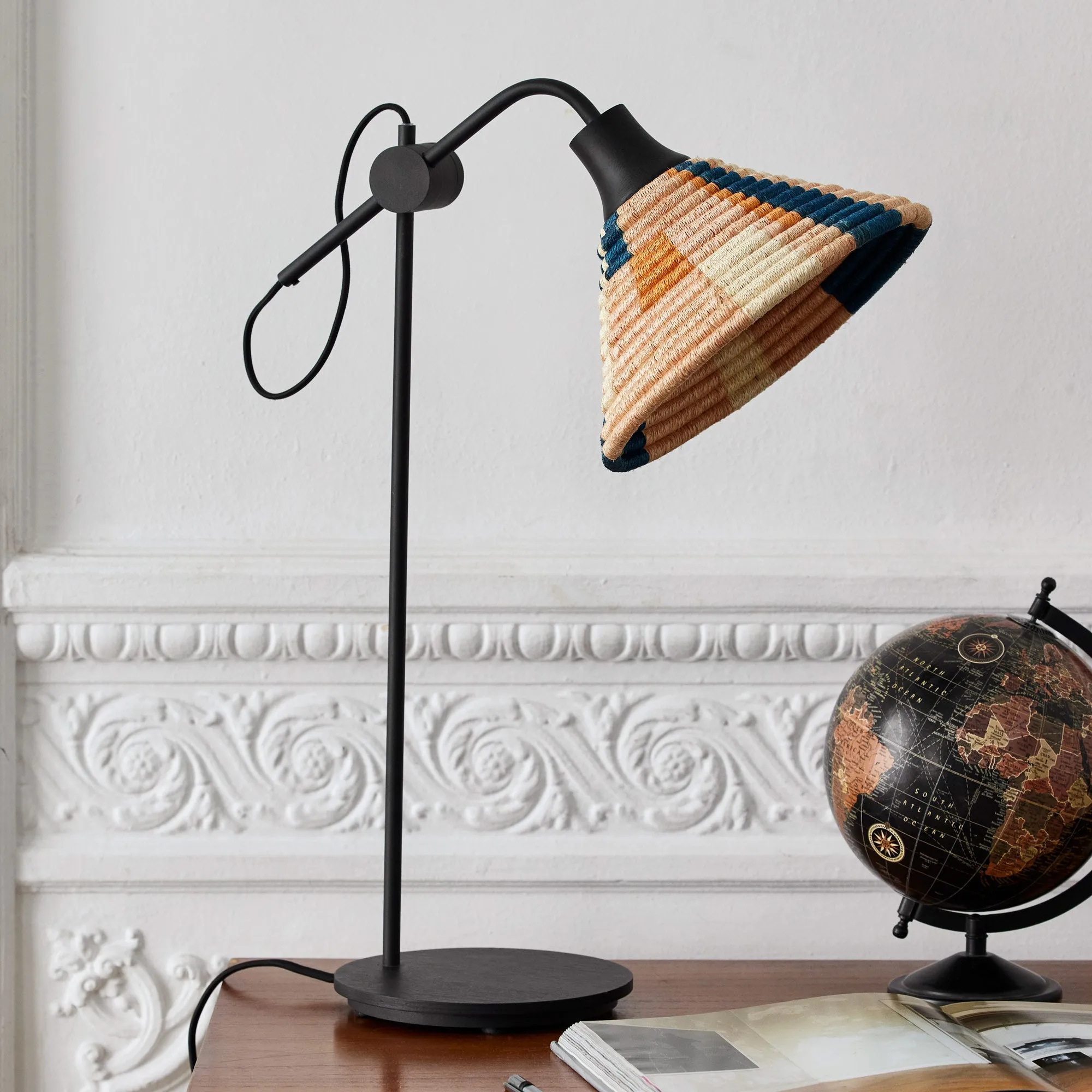 Parrot Table Lamp