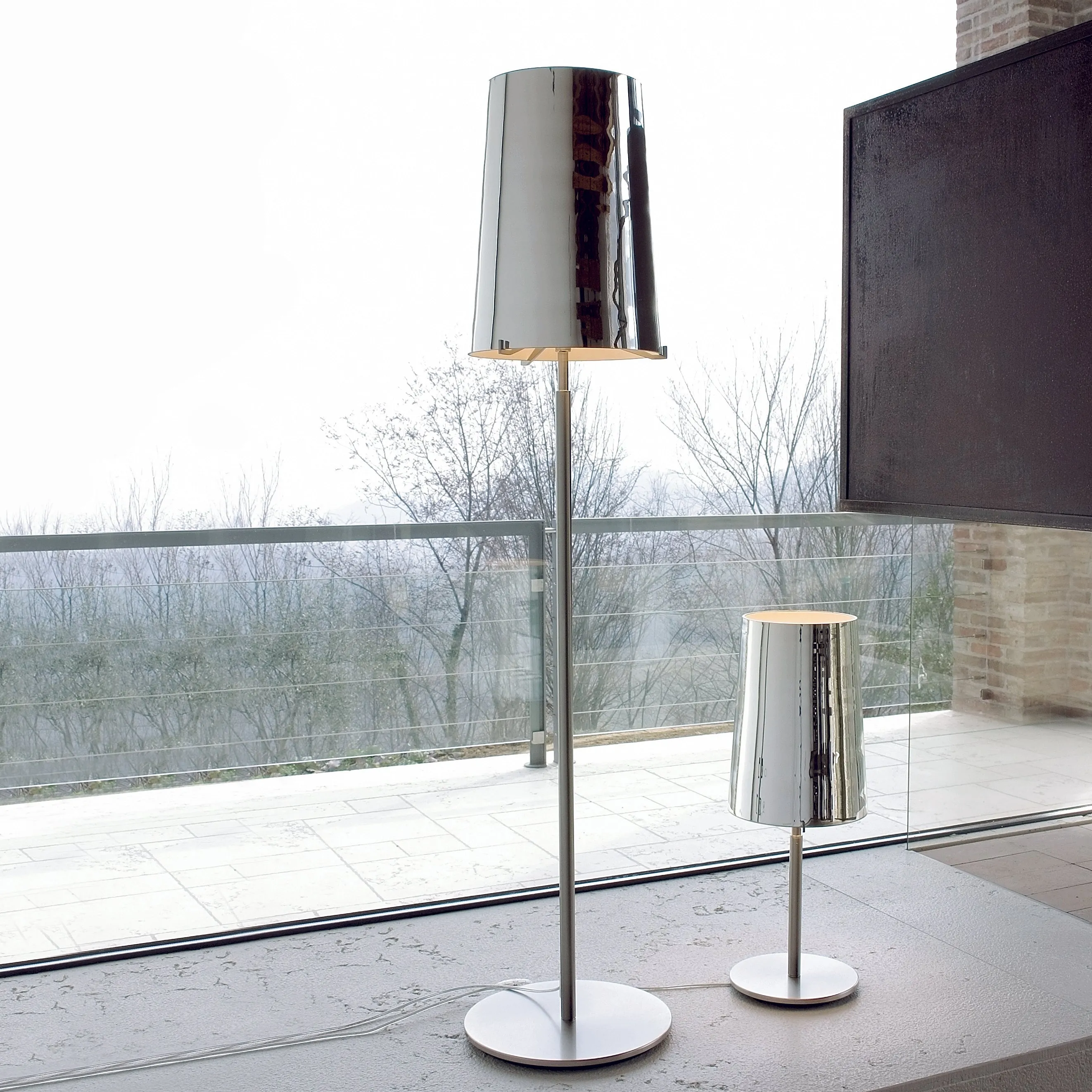Sera Floor Lamp